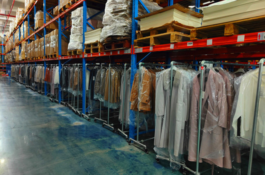服裝直播云倉代發(fā)貨